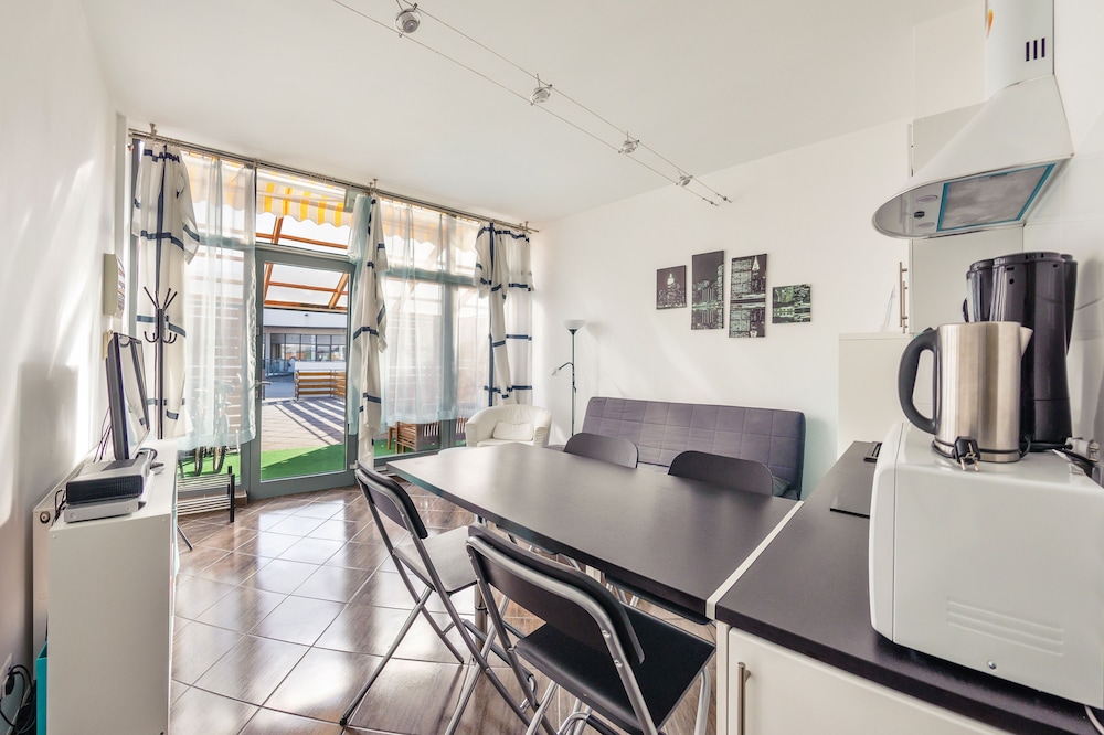 sun and snow miedzyzdrojski rynek