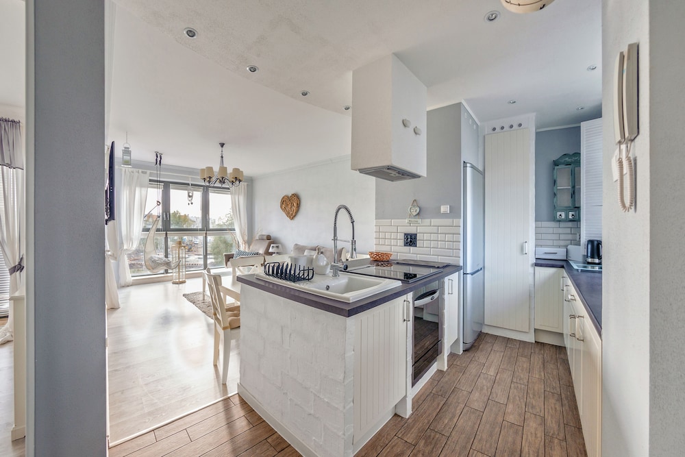 sun and snow miedzyzdrojski rynek