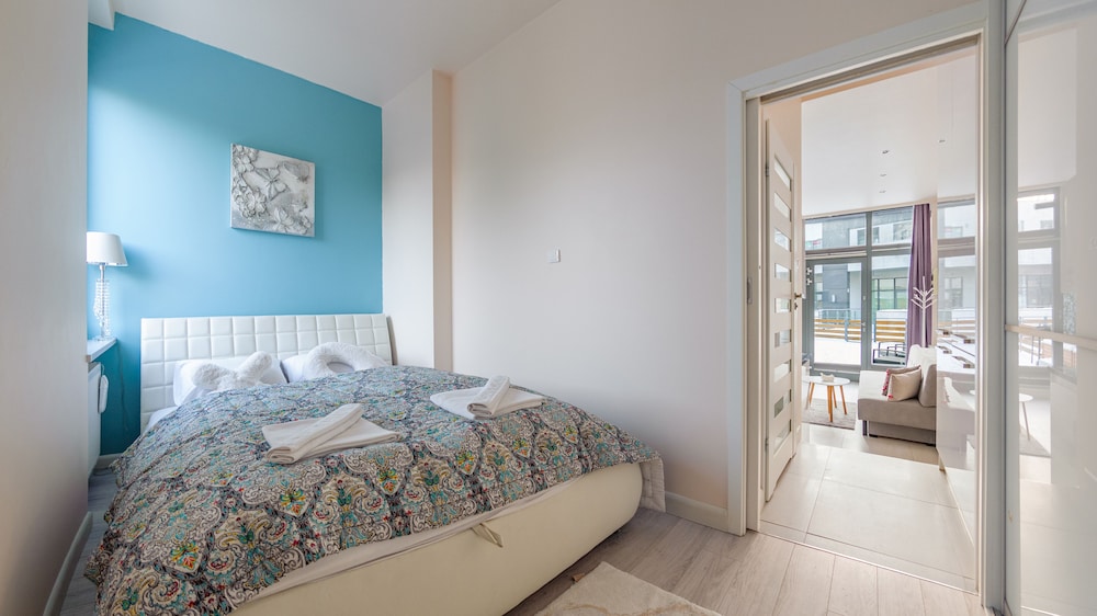 sun and snow miedzyzdrojski rynek