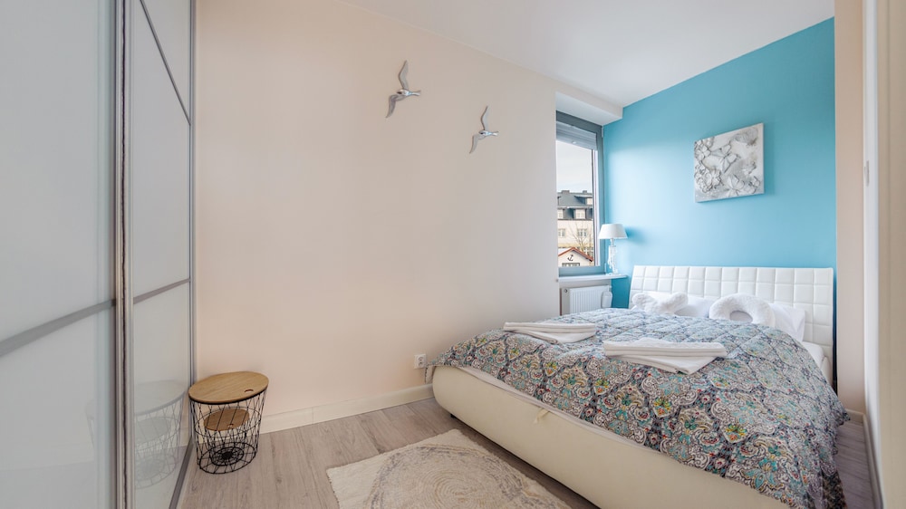 sun and snow miedzyzdrojski rynek