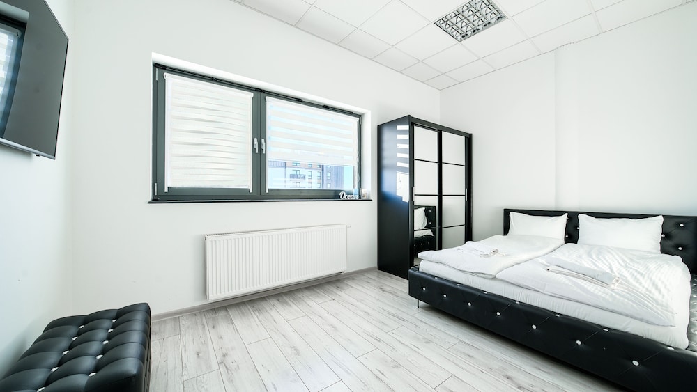 sun and snow miedzyzdrojski rynek