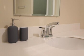 kingston apartment at tres vista