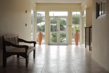 Kingston Apartment At Tres Vista,Kingston>>Jamaica,0 star