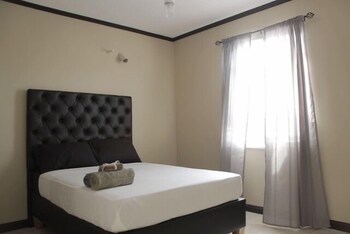 kingston apartment at tres vista