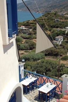ikaria