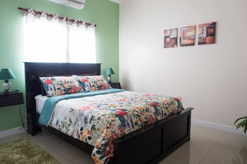 the country club villa i