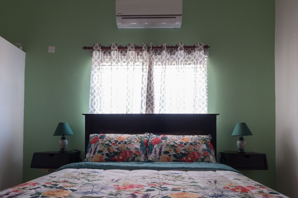 the country club villa i