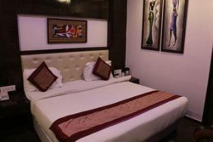 check in room new delhi railway station