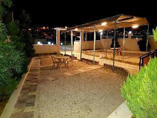hadrians gate hotel
