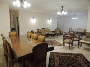 sultan cairo nile maadi