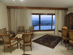 sultan cairo nile maadi