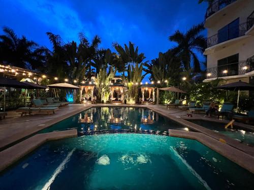 pacific suites boutique hotel and bistro