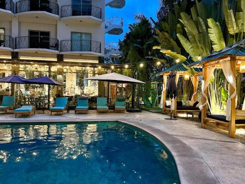 pacific suites boutique hotel and bistro