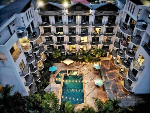 pacific suites boutique hotel and bistro