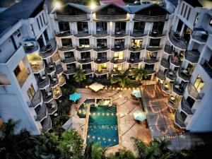 pacific suites boutique hotel and bistro