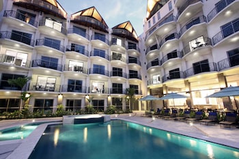 pacific suites boutique hotel and bistro