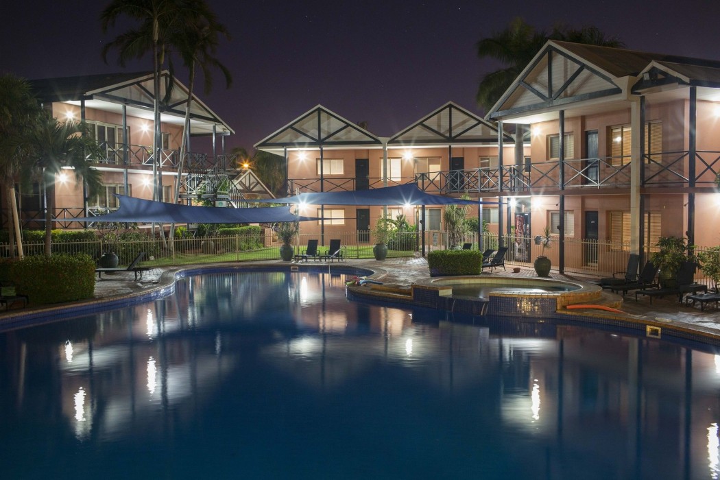 moonlight bay suites