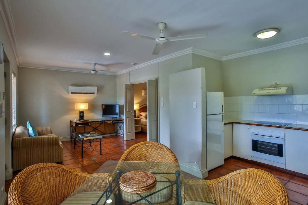 moonlight bay suites