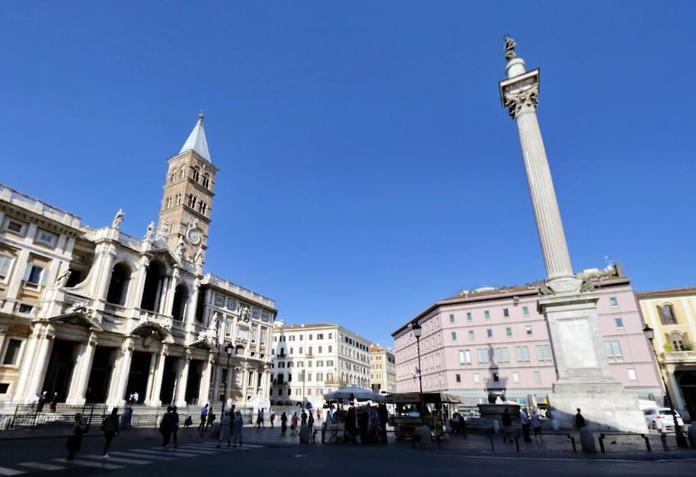 bq house colosseo luxury rooms