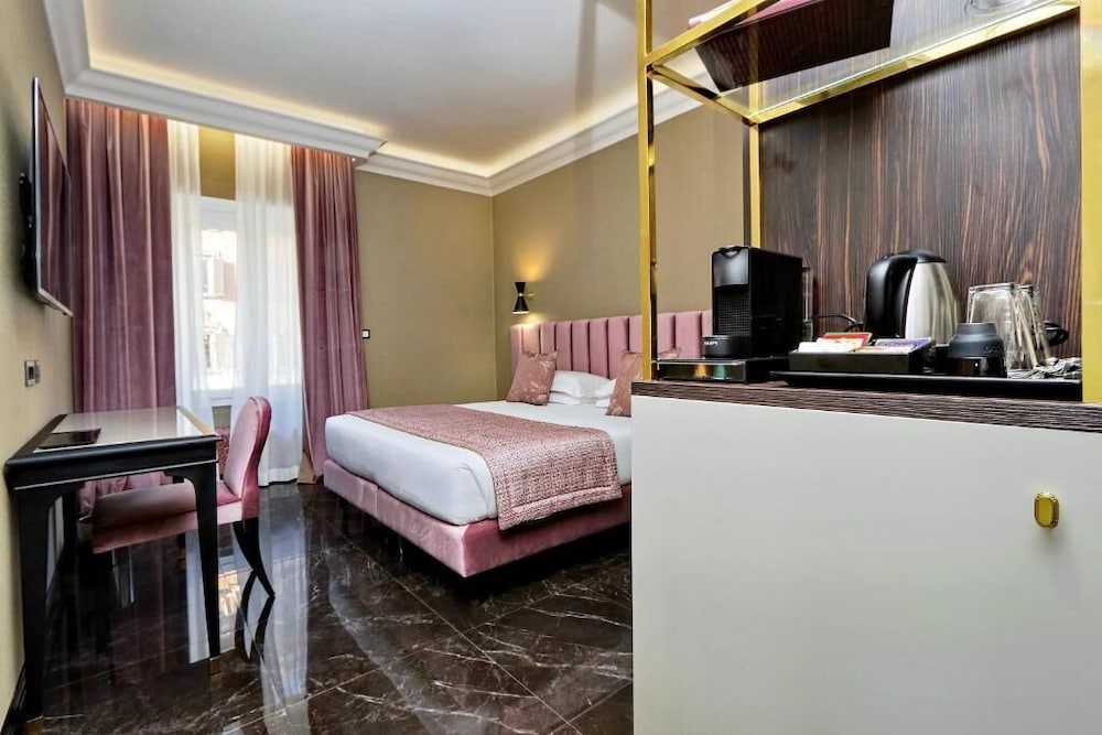 bq house colosseo luxury rooms