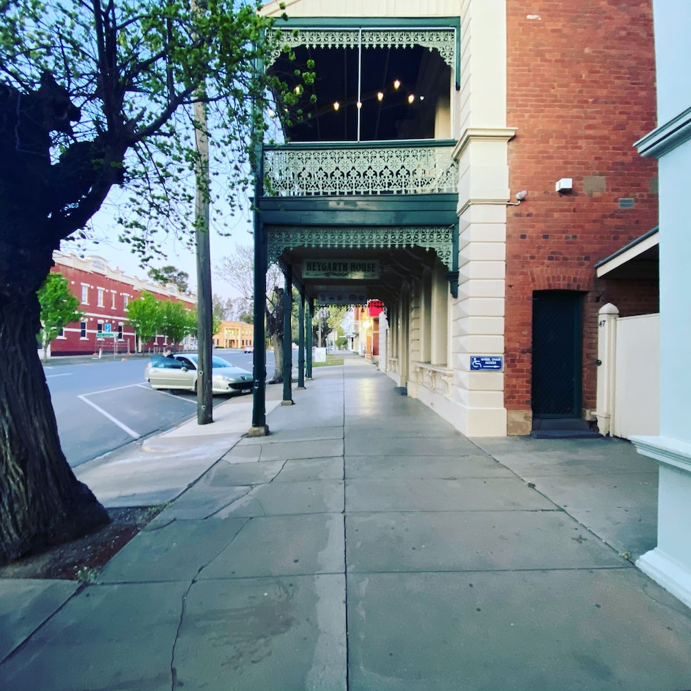 tree house hideouts heygarth house