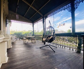 tree house hideouts heygarth house