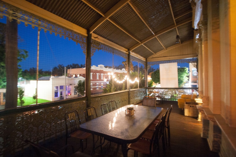 tree house hideouts heygarth house
