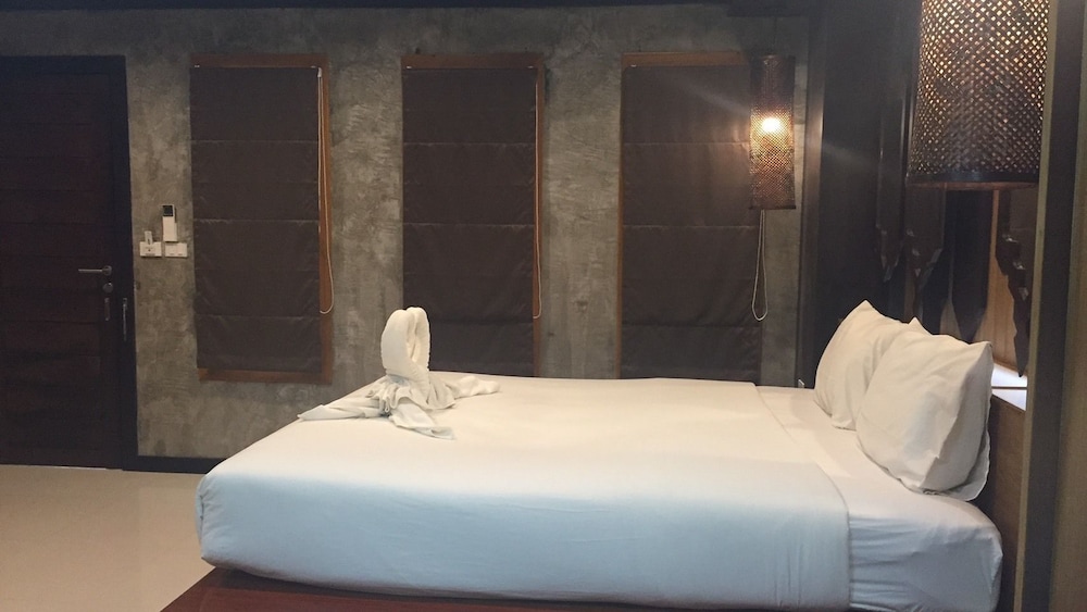 jj bungalow and guest house
