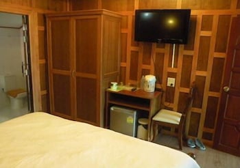 jj bungalow and guest house