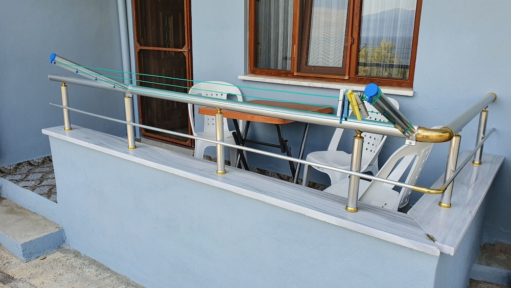 assos nazan motel restoran beach