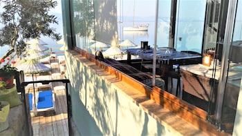 assos nazan motel restoran beach