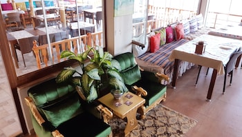 assos nazan motel restoran beach