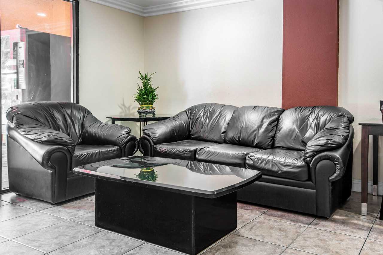 pico rivera inn and suites