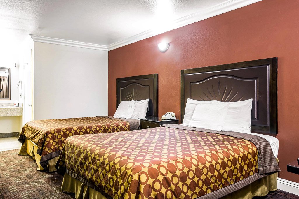 Pico Rivera Inn And Suites,Downey>>Bell Gardens,3 star
