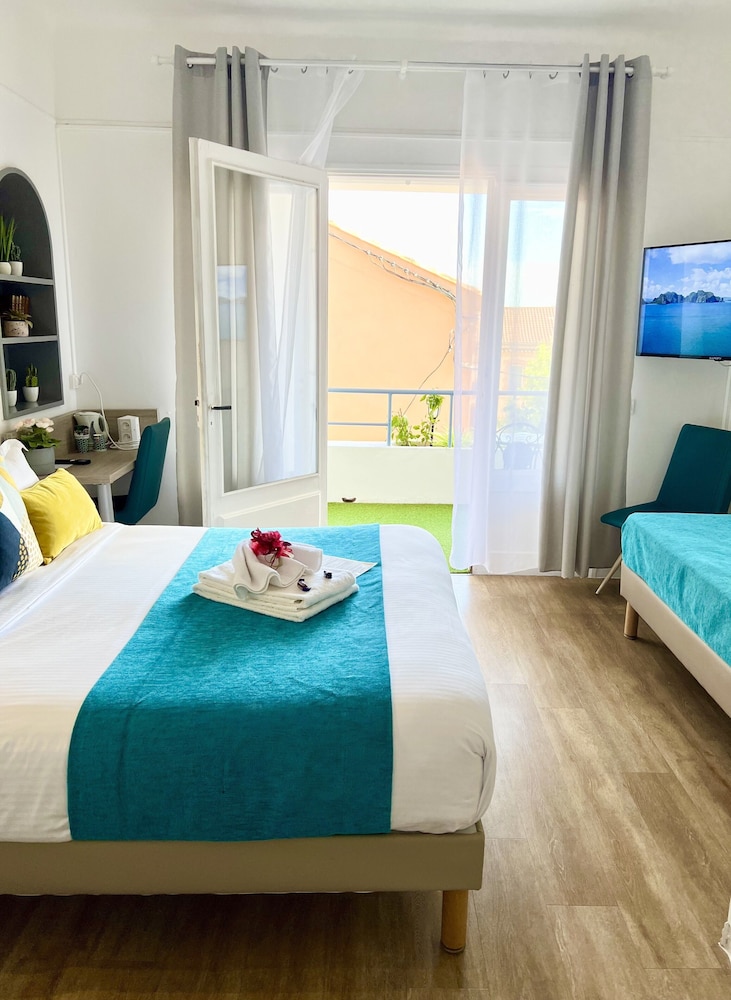 hotel escapade