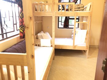 white house of tanzania hostel