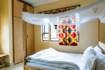 white house of tanzania hostel