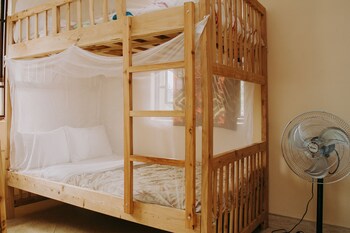 white house of tanzania hostel