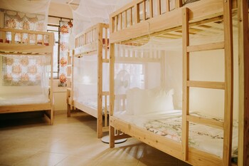 white house of tanzania hostel