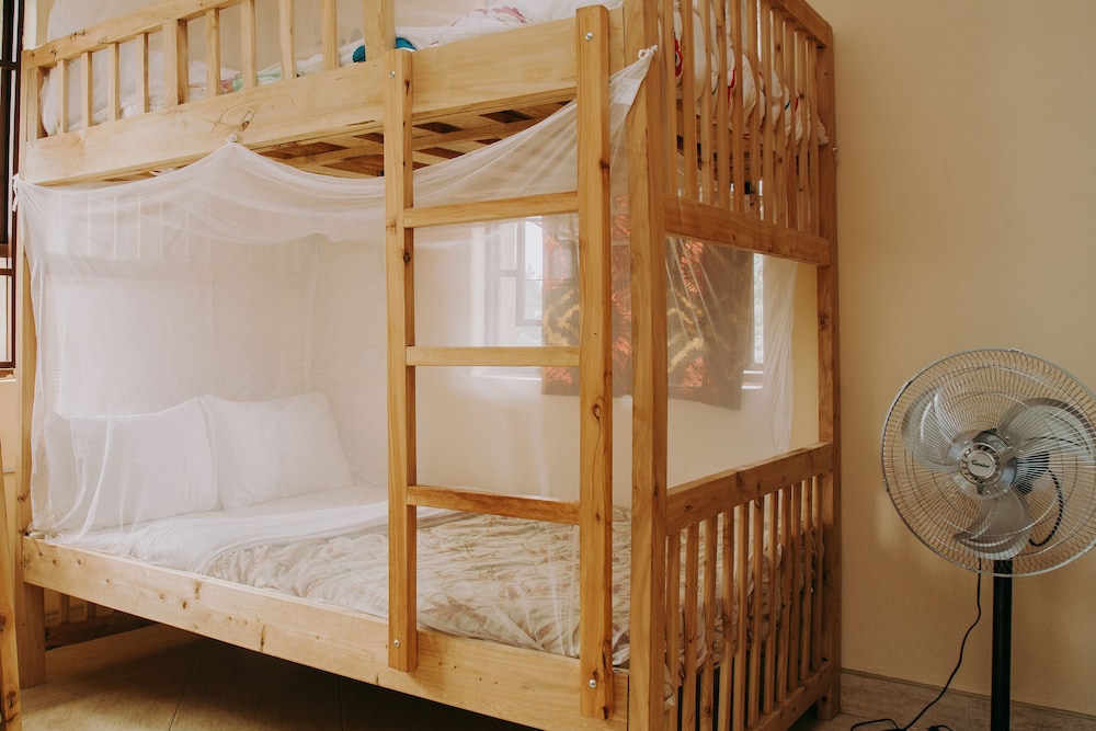 white house of tanzania hostel