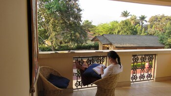 white house of tanzania hostel