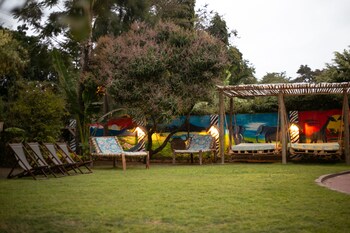 white house of tanzania hostel