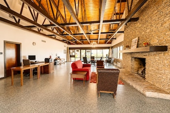 Oyo Hotel Junction Tx I-10,Segovia>>Junction,2 star