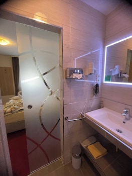 hotel restaurant sonne