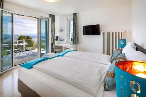 Hotel Sonnenberg,,3 star