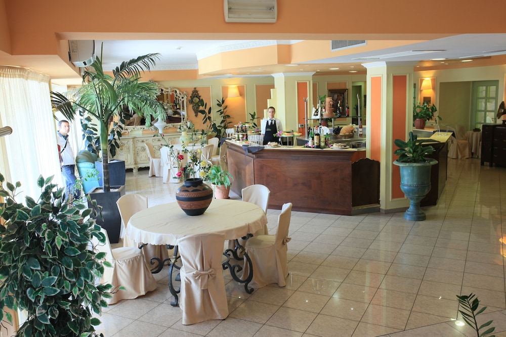 hori balconata 2 0 banqueting and accommodations