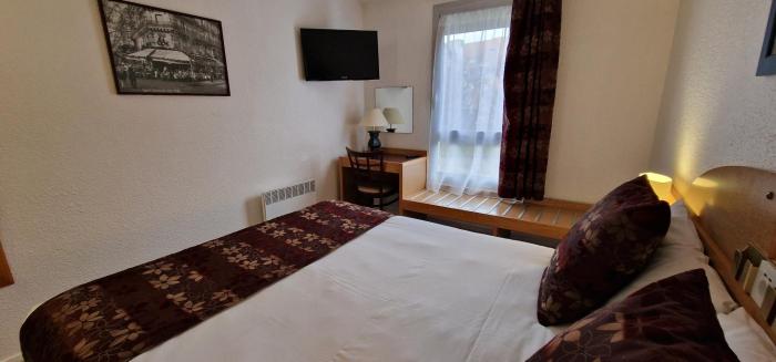 kyriad direct arpajon