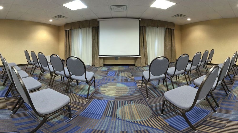 holiday inn express hotel and suites albuquerque airport by ihg