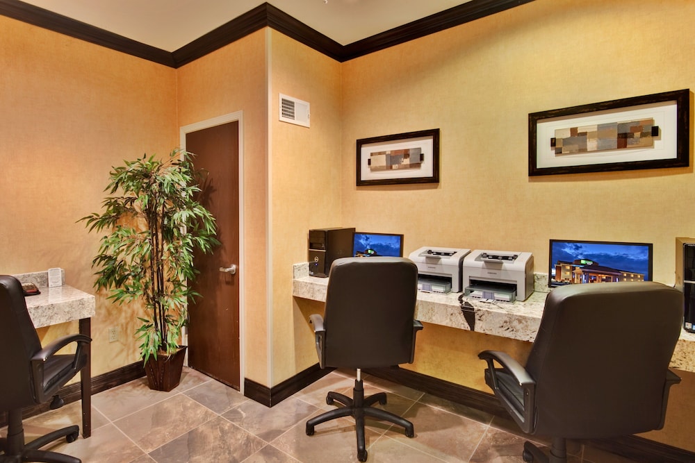 holiday inn express hotel and suites albuquerque airport by ihg