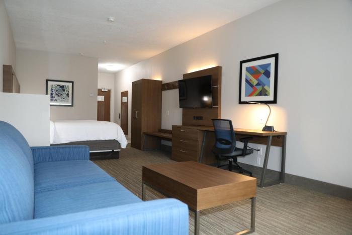 holiday inn express hotel and suites albuquerque airport by ihg